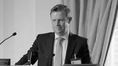 Video of Elis Gomer on Suspicious changes