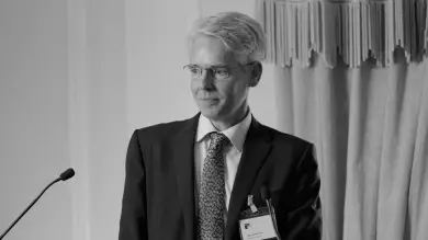 Video of Alex Hutton KC on Precedent H